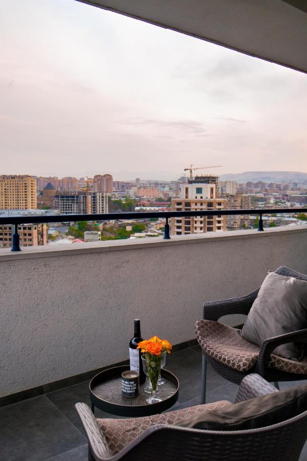 Hotelise L Bird Eye Apartment Yerevan Exterior photo